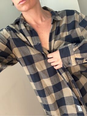 Women's Plaid Button-Down Shirt - Navy & Tan